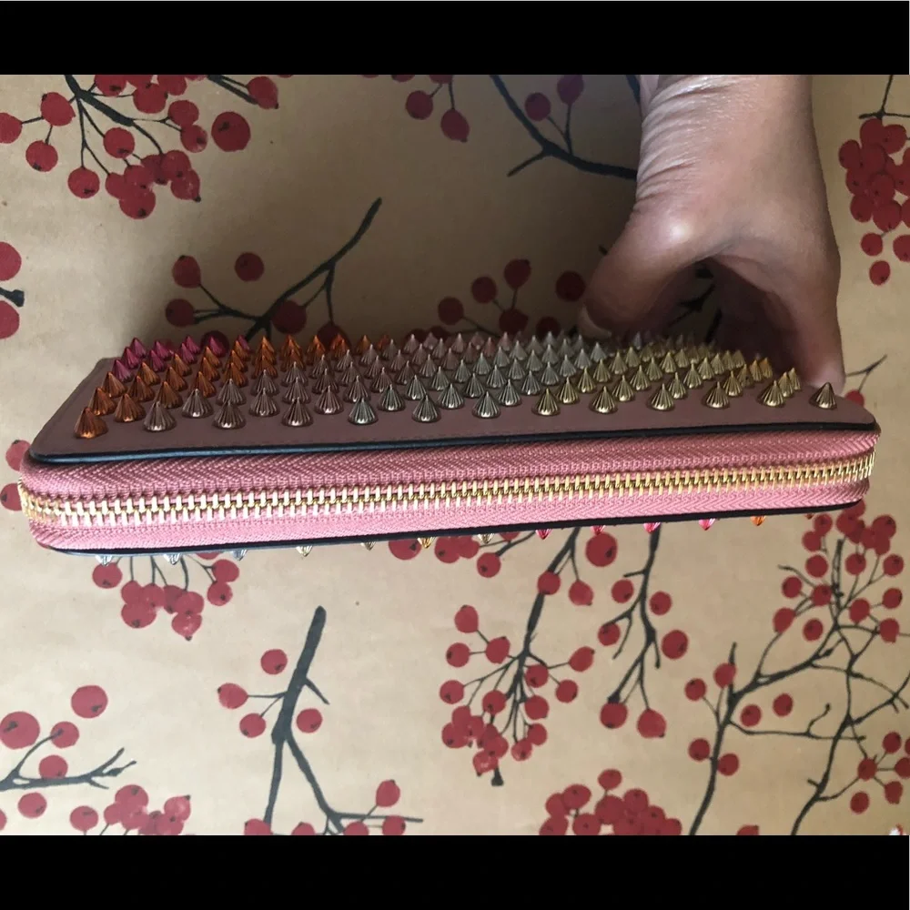 🎉SOLD🎉 Authentic Louboutin Panettone Long wallet in tri color - Picture 7 of 13